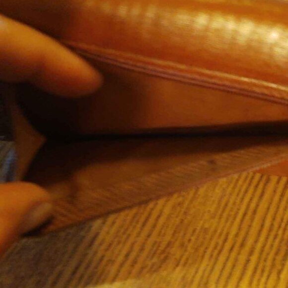 Vintage Leather Womens Wallet with Checkbook Holder - Picture 5 of 11